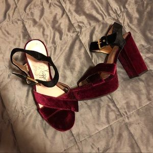 Libby Edelman Wine/Black Velvet Block Heel (9.5)